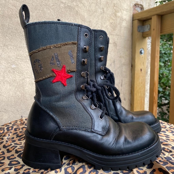 VINTAGE Steve Madden Helmet 1990s Platform Combat Boot Sz 8 - Picture 2 of 12